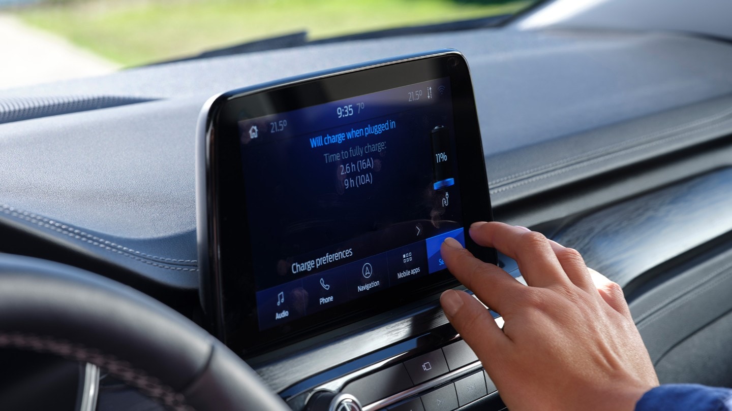 Ford Kuga. Vista dettagliata del touchscreen con Ford SYNC 3
