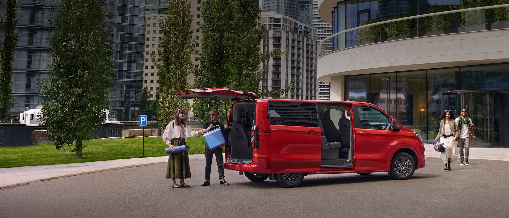 Ford Tourneo Custom rosso
