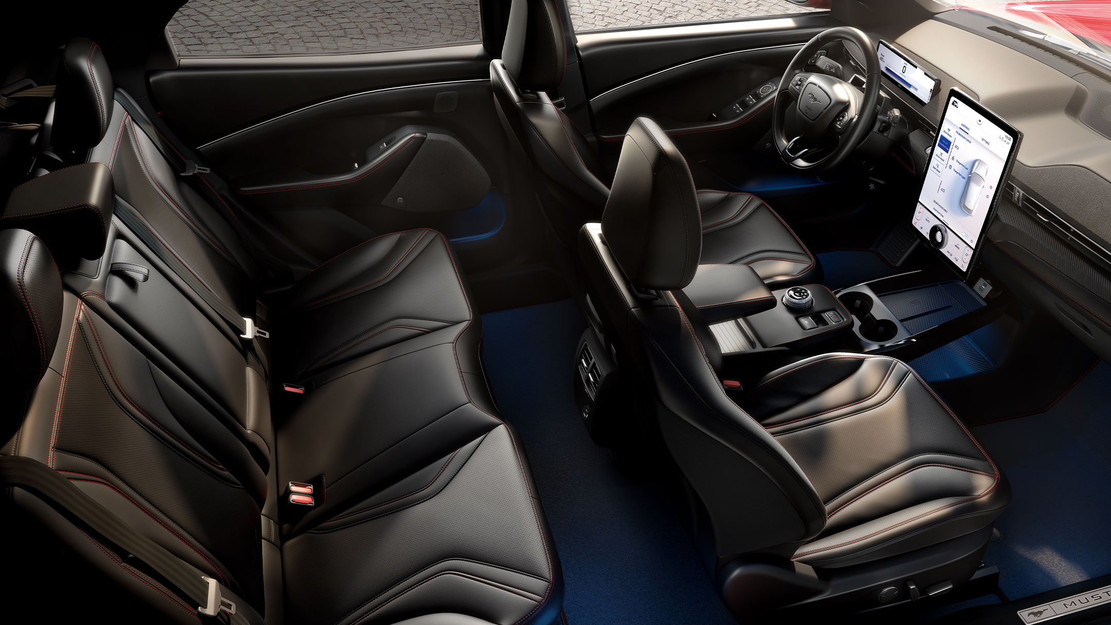 Ford Mustang MachE SUV completamente elettrico Ford CH