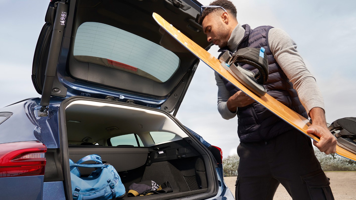 Ford Focus ST: portellone posteriore con sensori.