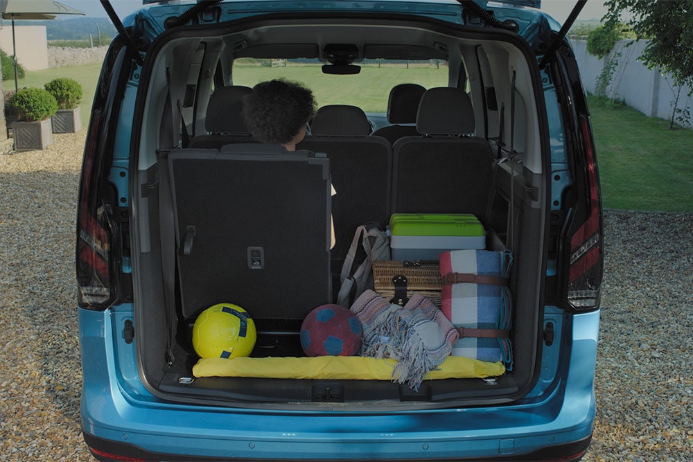 Ford Tourneo Connect, vista del bagagliaio carico con sesto sedile