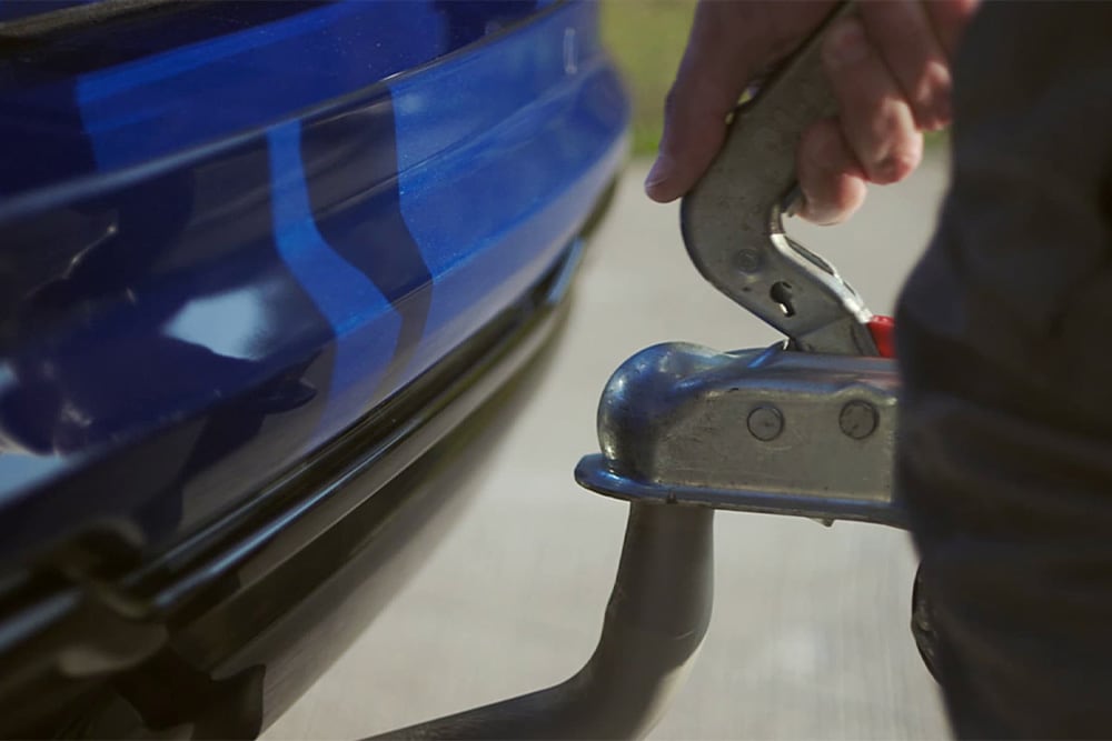Ford Tourneo Connect, dettaglio del gancio di traino