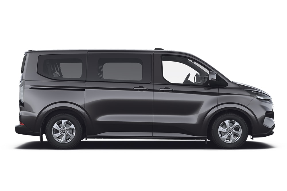 Un Ford Tourneo Custom  nero, facente parte della gamma Ford di monovolume e minibus.