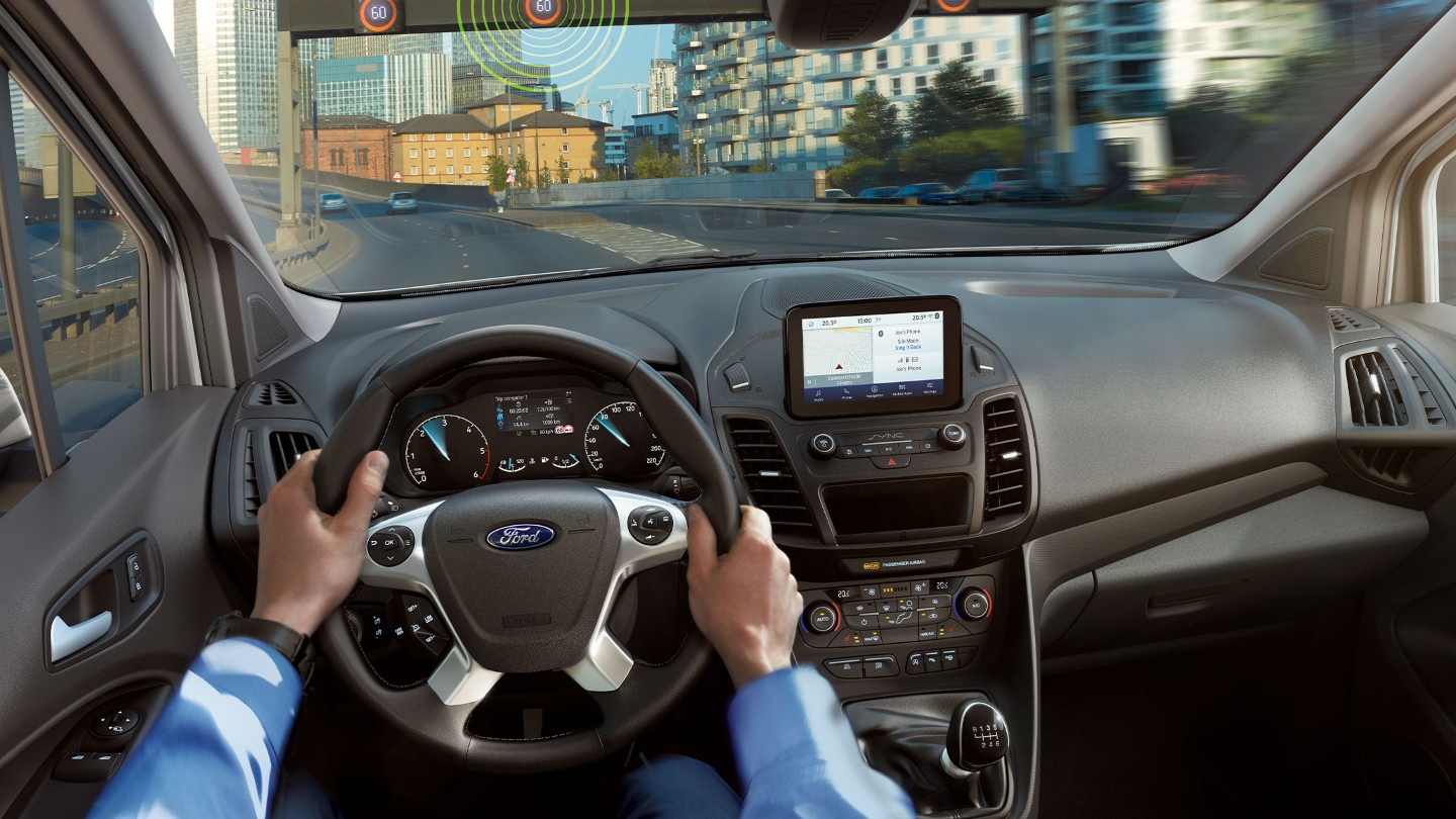 Ford Transit Connect interno con Speed Assist