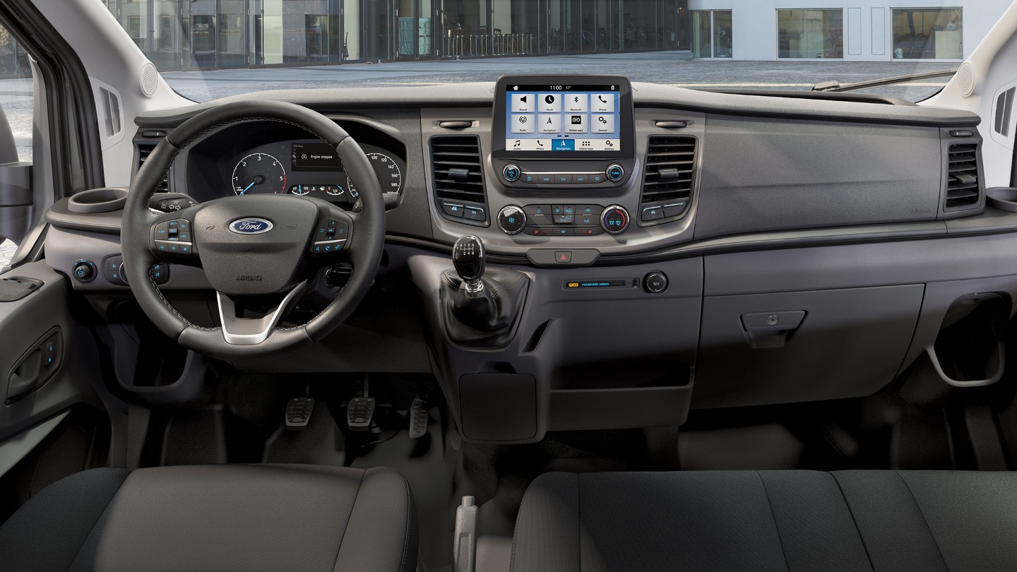 Ford Transit vista interna cabina di guida vista in avanti