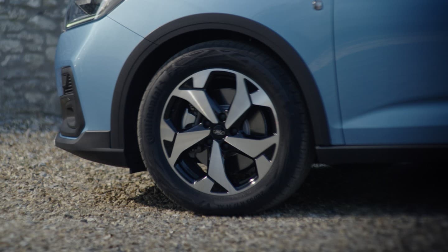 Ford Tourneo Connect, dettaglio di un cerchio in lega