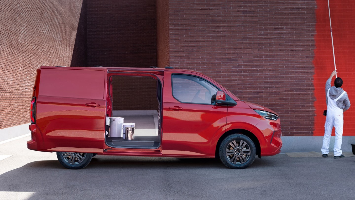 Profilo laterale di un Ford Transit Custom