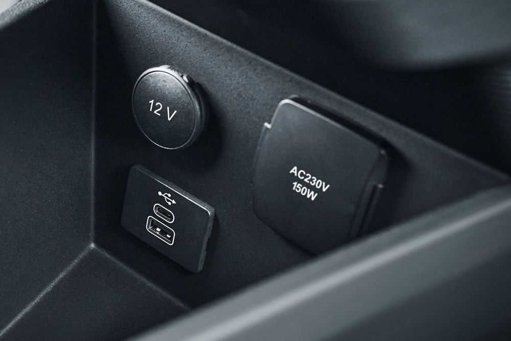 Ford E-Transit Courier – Prese USB